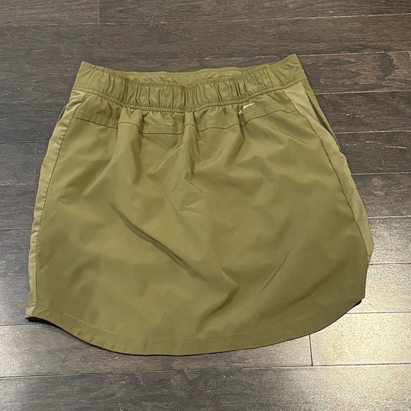 Eddie Bauer athletic skort - Picture 5 of 5